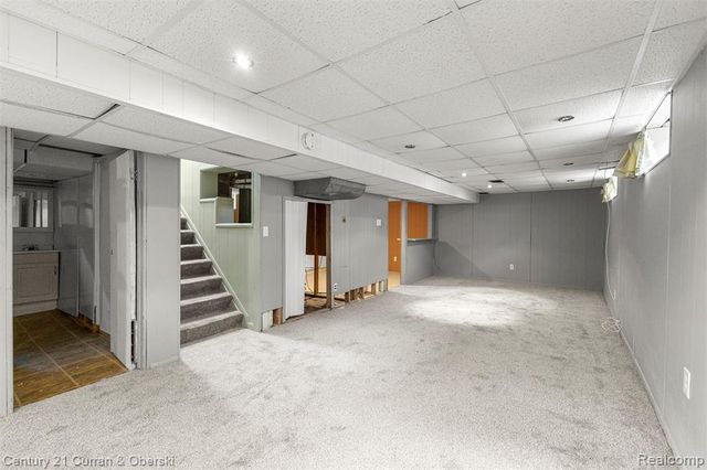 9299 Becker Avenue, Allen Park, MI 48101