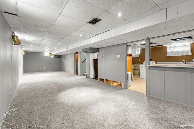 9299 Becker Avenue, Allen Park, MI 48101