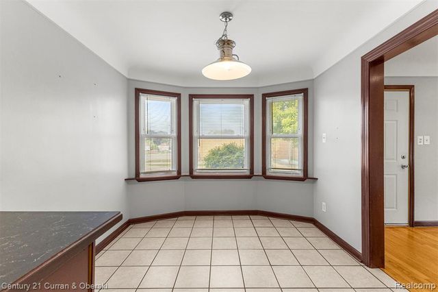 9299 Becker Avenue, Allen Park, MI 48101