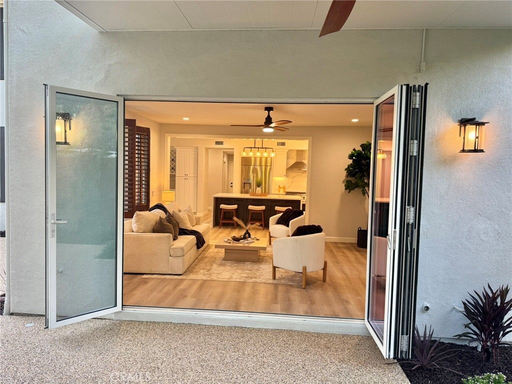 40 Paso Robles, Irvine, CA 92602 — photo 3