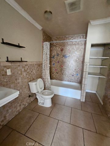 1319 E 59th, Los Angeles, CA 90001