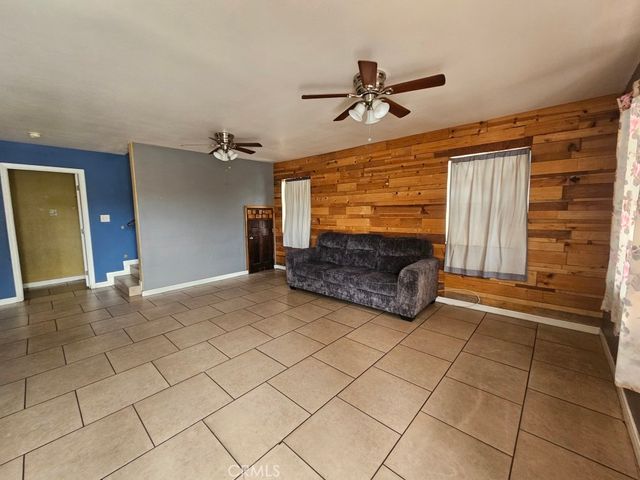 1319 E 59th, Los Angeles, CA 90001