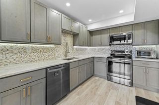 5250 Woodland Lakes Drive 327, Palm Beach Gardens, FL 33418