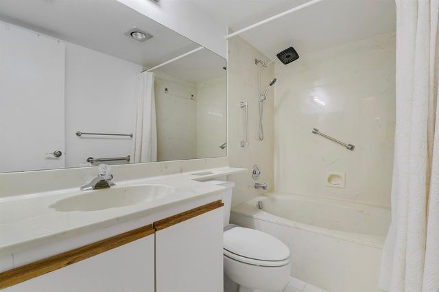 5121 Oak Hill Lane 412, Delray Beach, FL 33484