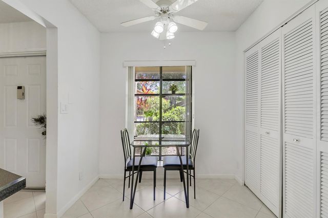 5121 Oak Hill Lane 412, Delray Beach, FL 33484
