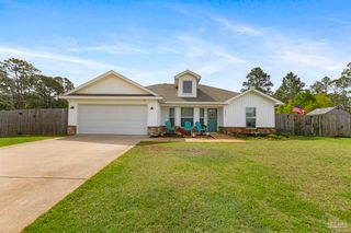 6042 Capitol Dr, Gulf Breeze, FL 32563