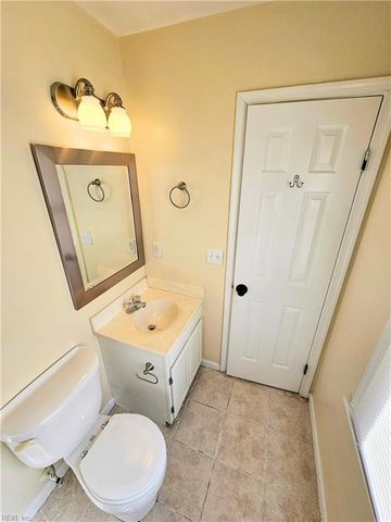 527 W 20th St Apt 401, Norfolk, VA 23517