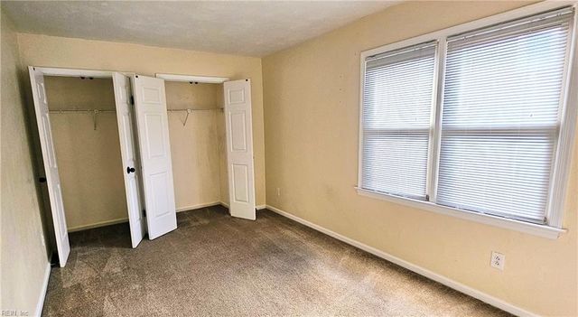 527 W 20th St Apt 401, Norfolk, VA 23517