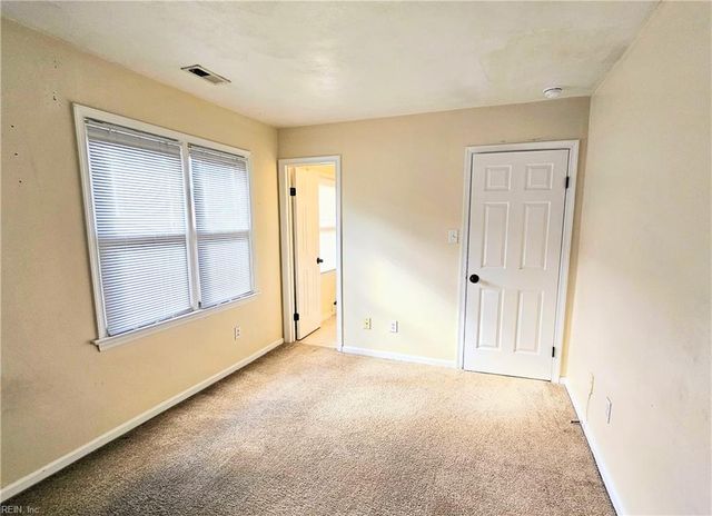 527 W 20th St Apt 401, Norfolk, VA 23517