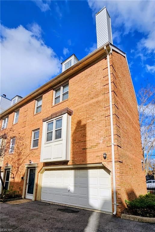 527 W 20th St Apt 401, Norfolk, VA 23517