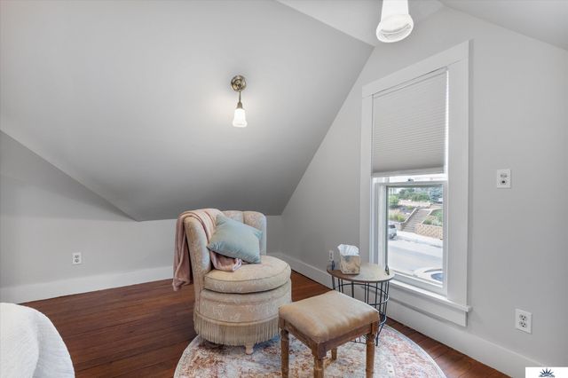 20609 Elkhorn Drive, Elkhorn, NE 68022