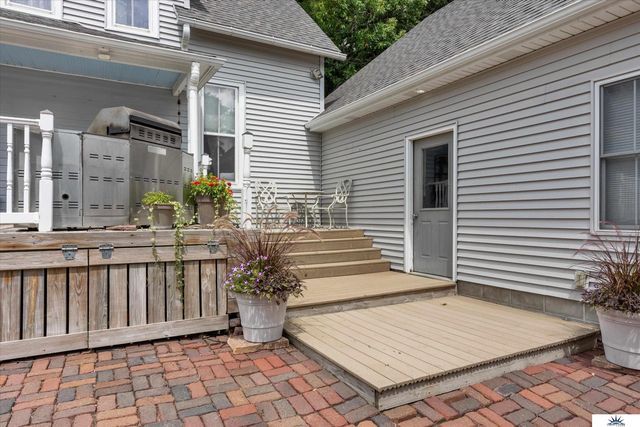 20609 Elkhorn Drive, Elkhorn, NE 68022