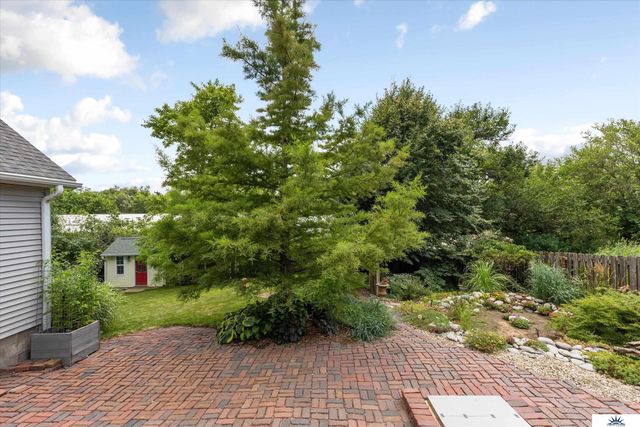 20609 Elkhorn Drive, Elkhorn, NE 68022