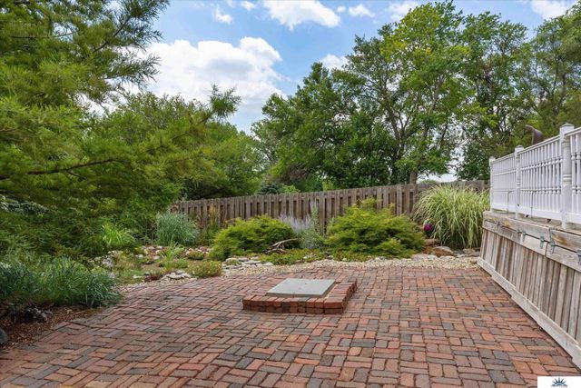 20609 Elkhorn Drive, Elkhorn, NE 68022