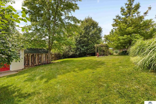 20609 Elkhorn Drive, Elkhorn, NE 68022