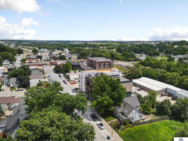 20609 Elkhorn Drive, Elkhorn, NE 68022