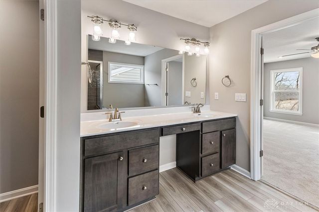 2544 Golden Leaf Drive, Beavercreek, OH 45431