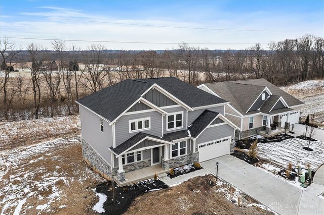 2544 Golden Leaf Drive, Beavercreek, OH 45431