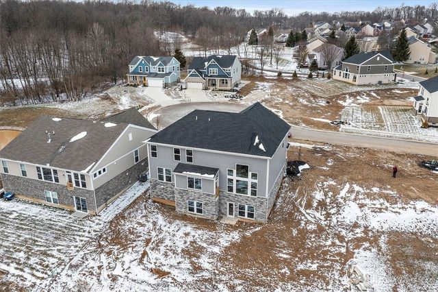 2544 Golden Leaf Drive, Beavercreek, OH 45431