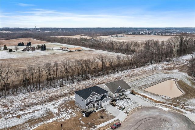 2544 Golden Leaf Drive, Beavercreek, OH 45431