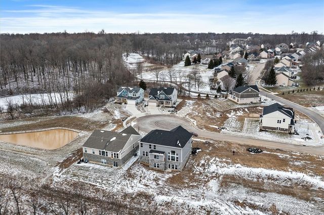 2544 Golden Leaf Drive, Beavercreek, OH 45431