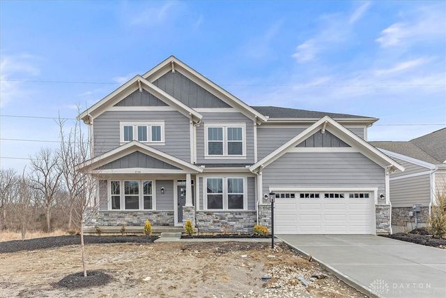 2544 Golden Leaf Drive, Beavercreek, OH 45431