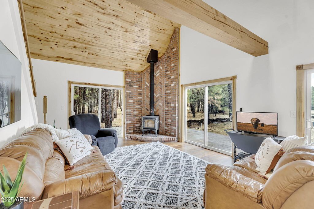 5348 FOREST SERVICE 701 Road, Happy Jack, AZ 86024