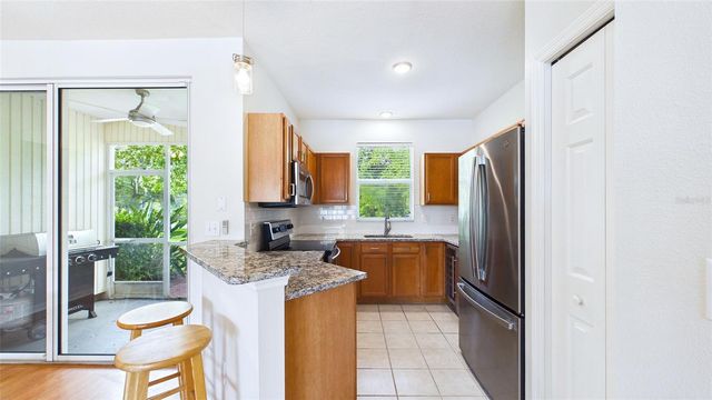 12426 COUNTRY WHITE CIRCLE, Tampa, FL 33635