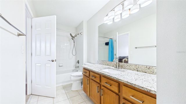12426 COUNTRY WHITE CIRCLE, Tampa, FL 33635