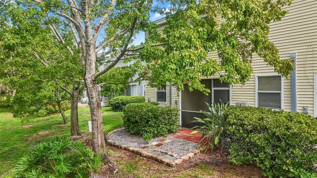 12426 COUNTRY WHITE CIRCLE, Tampa, FL 33635