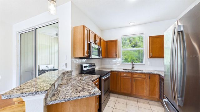 12426 COUNTRY WHITE CIRCLE, Tampa, FL 33635