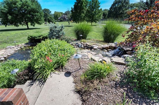 5801 W 180th Street, Stilwell, KS 66085