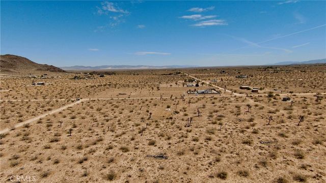 1903 Osgood Avenue, Landers, CA 92285