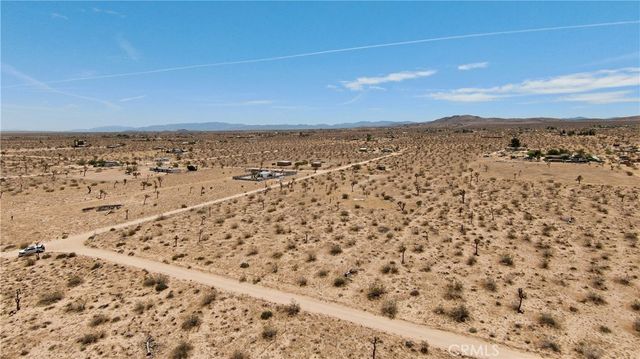 1903 Osgood Avenue, Landers, CA 92285