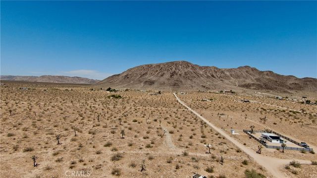 1903 Osgood Avenue, Landers, CA 92285