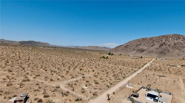 1903 Osgood Avenue, Landers, CA 92285