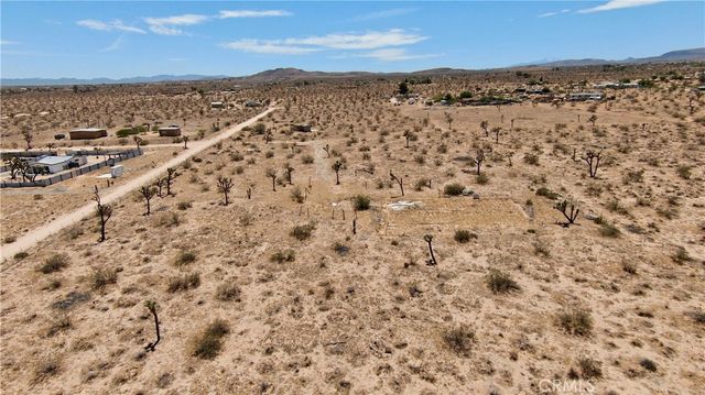 1903 Osgood Avenue, Landers, CA 92285