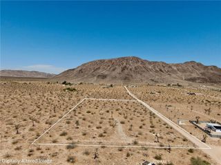 1903 Osgood Avenue, Landers, CA 92285