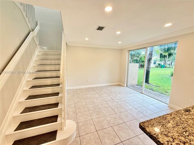 2674 SW 84th Ter 102, Miramar, FL 33025