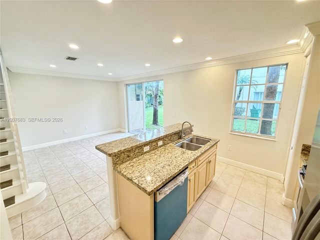 2674 SW 84th Ter 102, Miramar, FL 33025