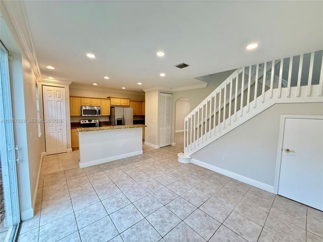 2674 SW 84th Ter 102, Miramar, FL 33025