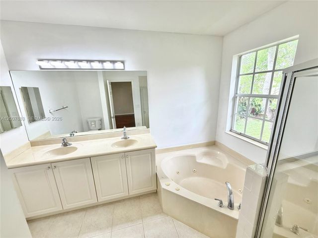 2674 SW 84th Ter 102, Miramar, FL 33025