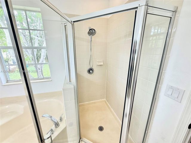 2674 SW 84th Ter 102, Miramar, FL 33025