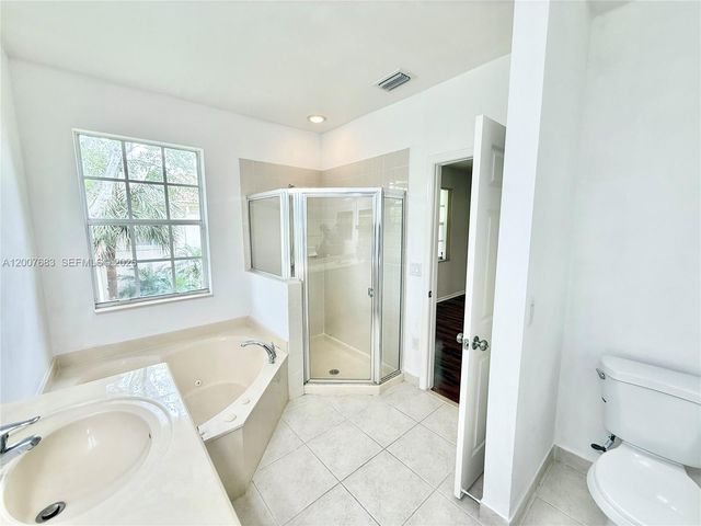 2674 SW 84th Ter 102, Miramar, FL 33025