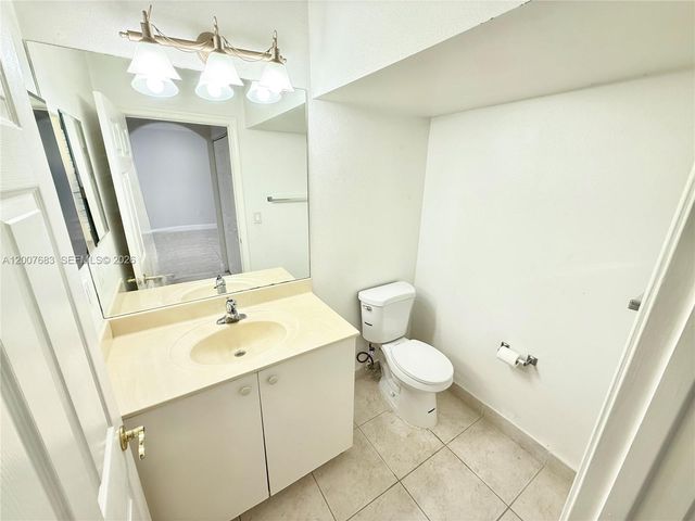 2674 SW 84th Ter 102, Miramar, FL 33025