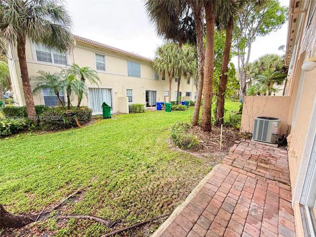 2674 SW 84th Ter 102, Miramar, FL 33025