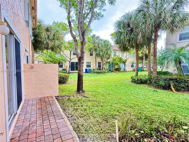 2674 SW 84th Ter 102, Miramar, FL 33025