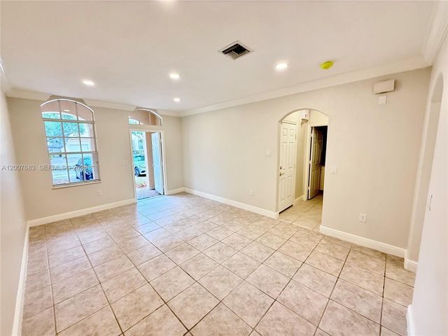 2674 SW 84th Ter 102, Miramar, FL 33025