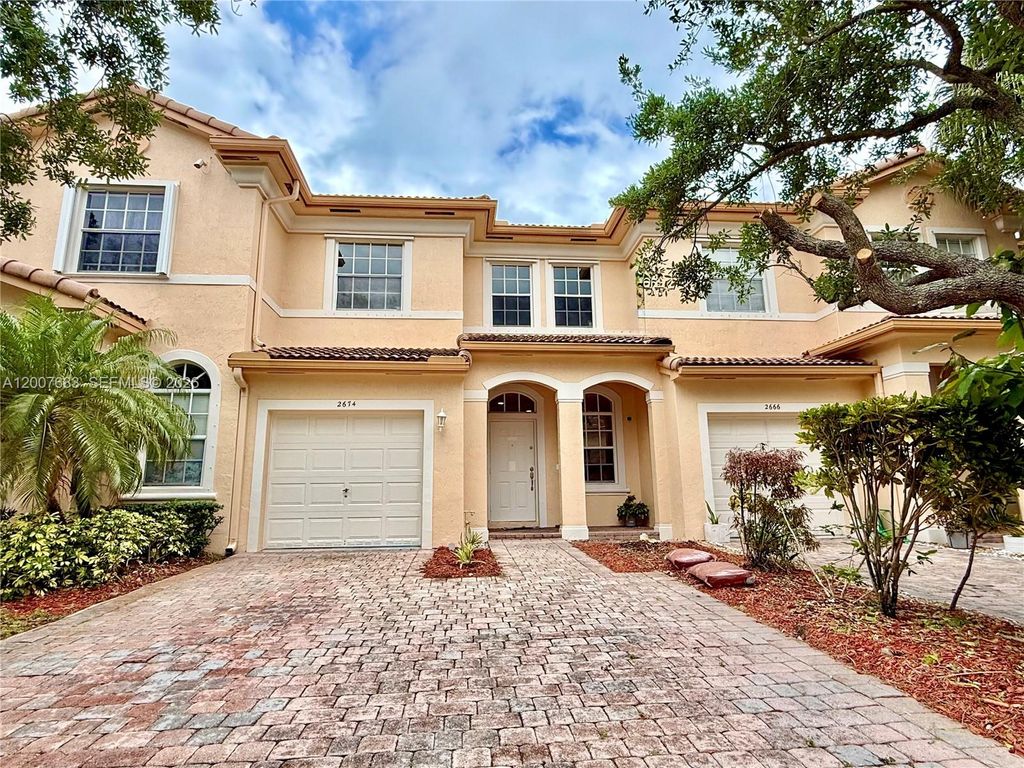 2674 SW 84th Ter 102, Miramar, FL 33025