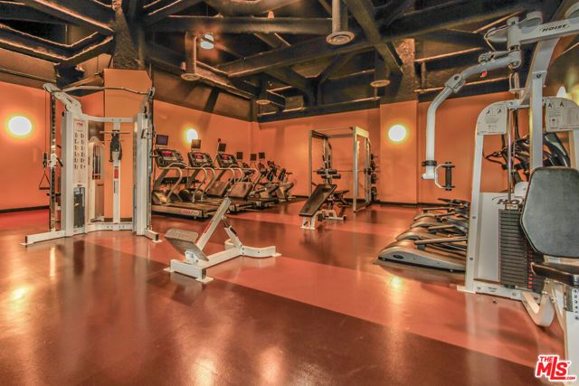 1100 Wilshire Boulevard 1805, Los Angeles, CA 90017